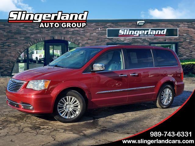 2016 Chrysler Town & Country Anniversary Edition FWD