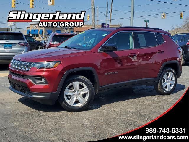 Velvet Red Pearlcoat 2022 Jeep Compass Latitude 4WD SUV / Crossover Four-Wheel Drive 9-Speed Automatic