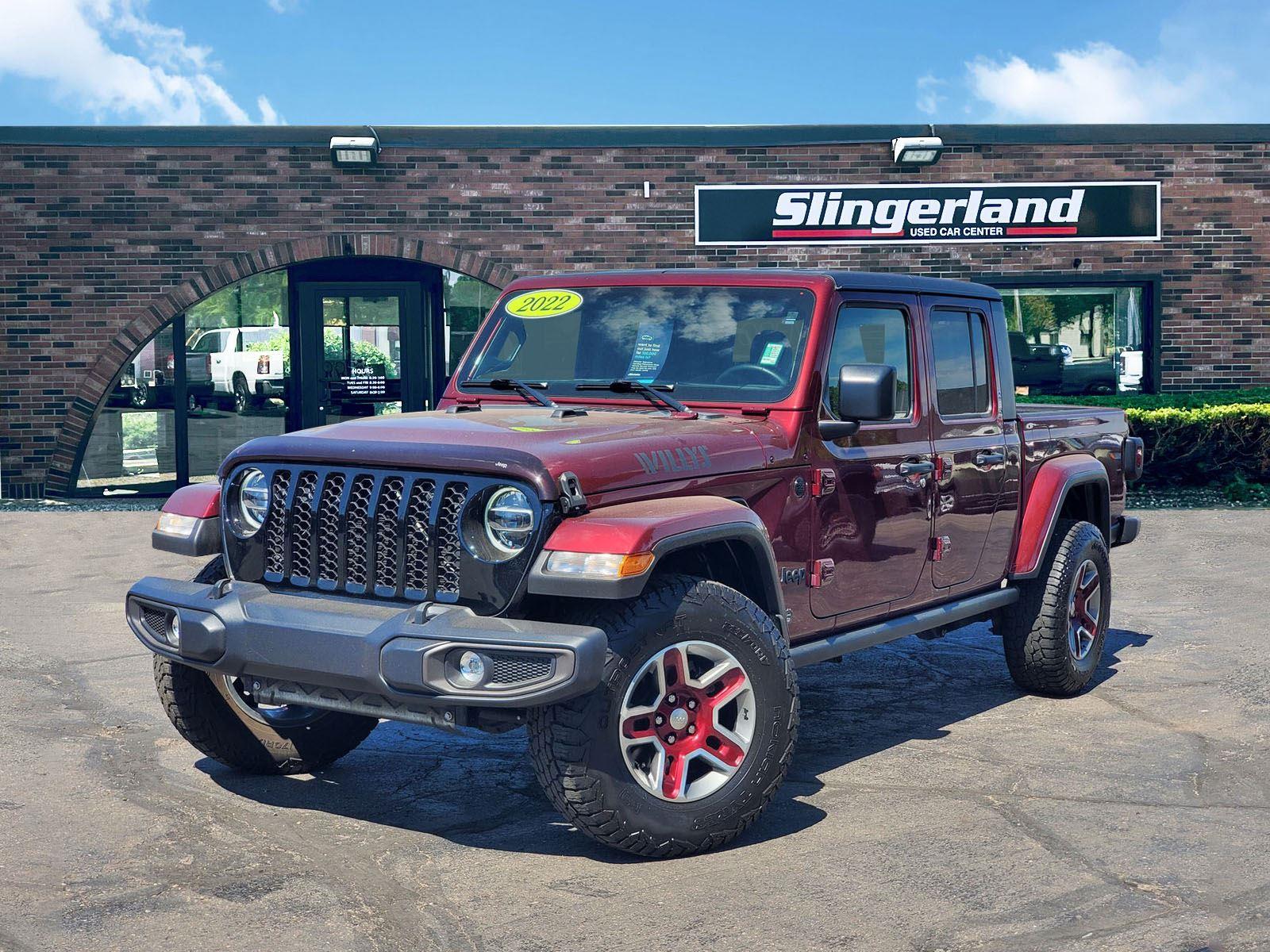 Snazzberry Pearlcoat 2021 Jeep Gladiator Willys Crew Cab 4WD Pickup Truck Four-Wheel Drive 8-Speed Automatic