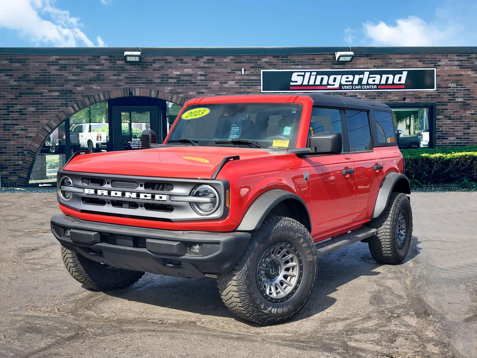 Race Red 2023 Ford Bronco Big Bend Advanced 4-Door 4WD SUV / Crossover Four-Wheel Drive 7-Speed Manual