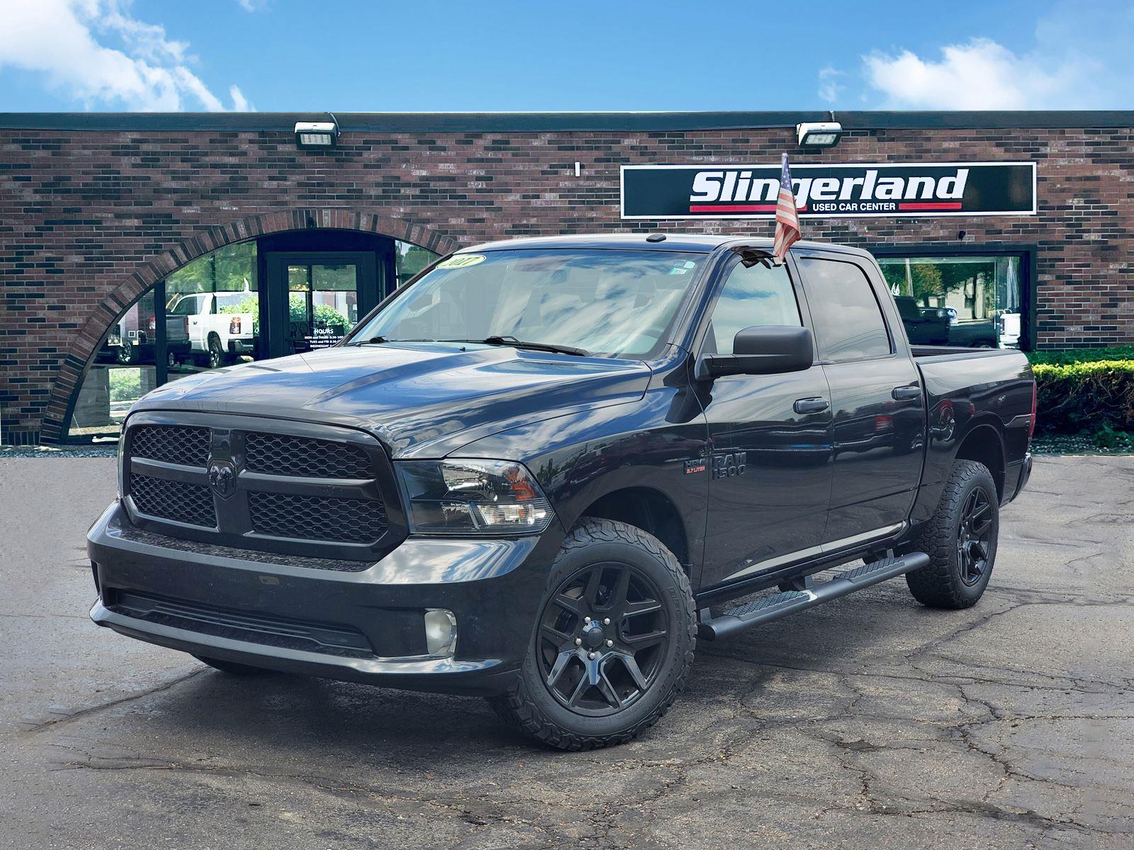 Brilliant Black Crystal Pearlcoat 2017 RAM 1500 Pickup Truck Four-Wheel Drive 8-Speed Automatic