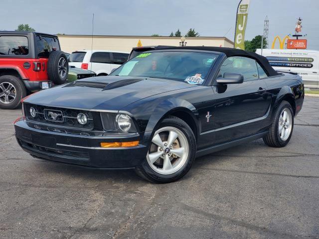 2007 Ford Mustang Convertible Rear-Wheel Drive 5-Speed Manual