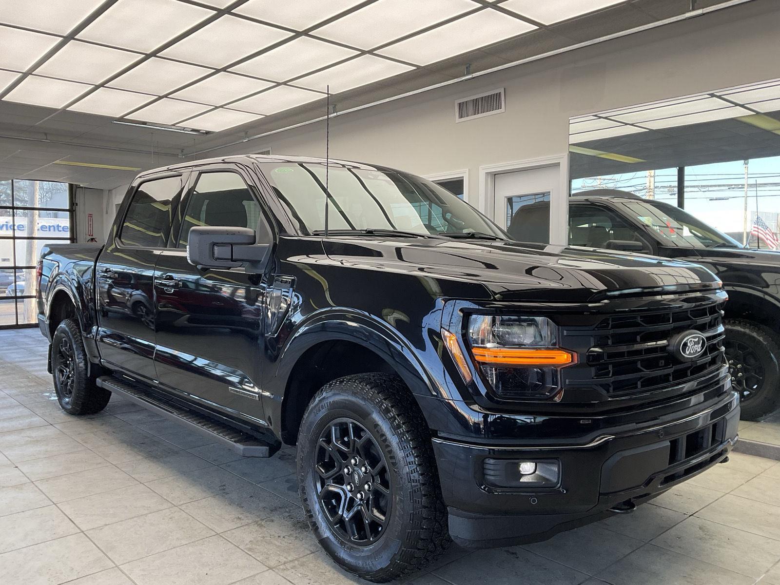 2025 Ford F-150 XLT SuperCrew 4WD