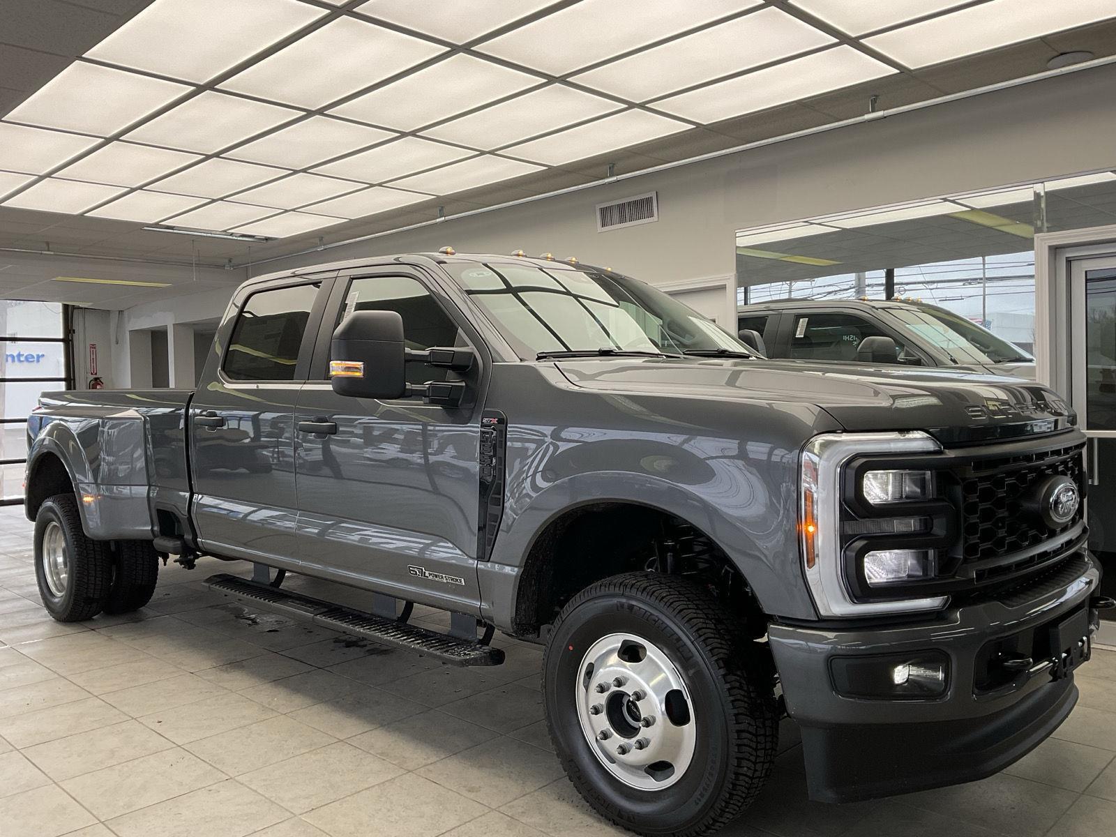 2026 Ford F-350 Super Duty XL Crew Cab LB DRW 4WD