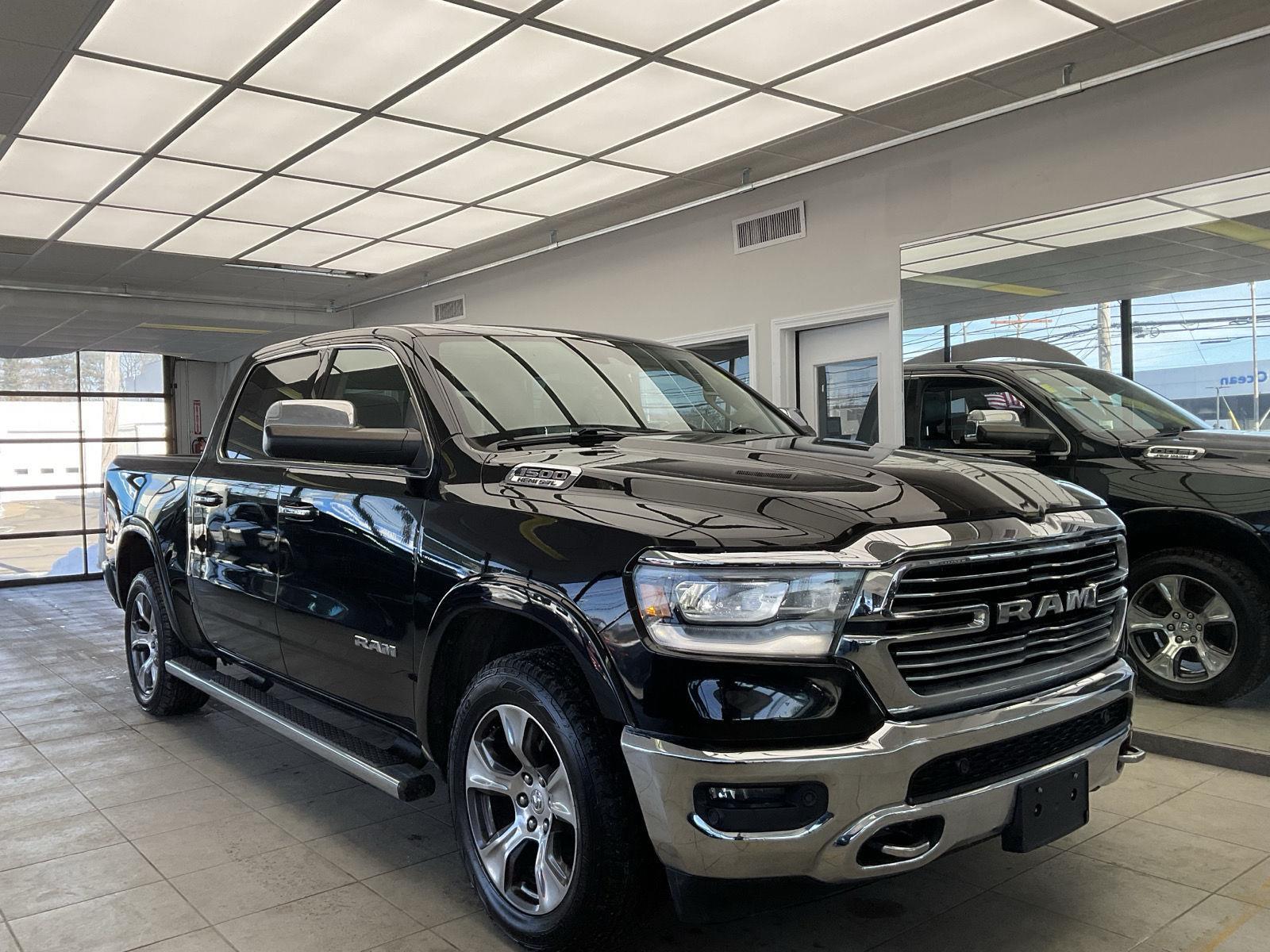 2019 RAM 1500 Laramie Crew Cab 4WD
