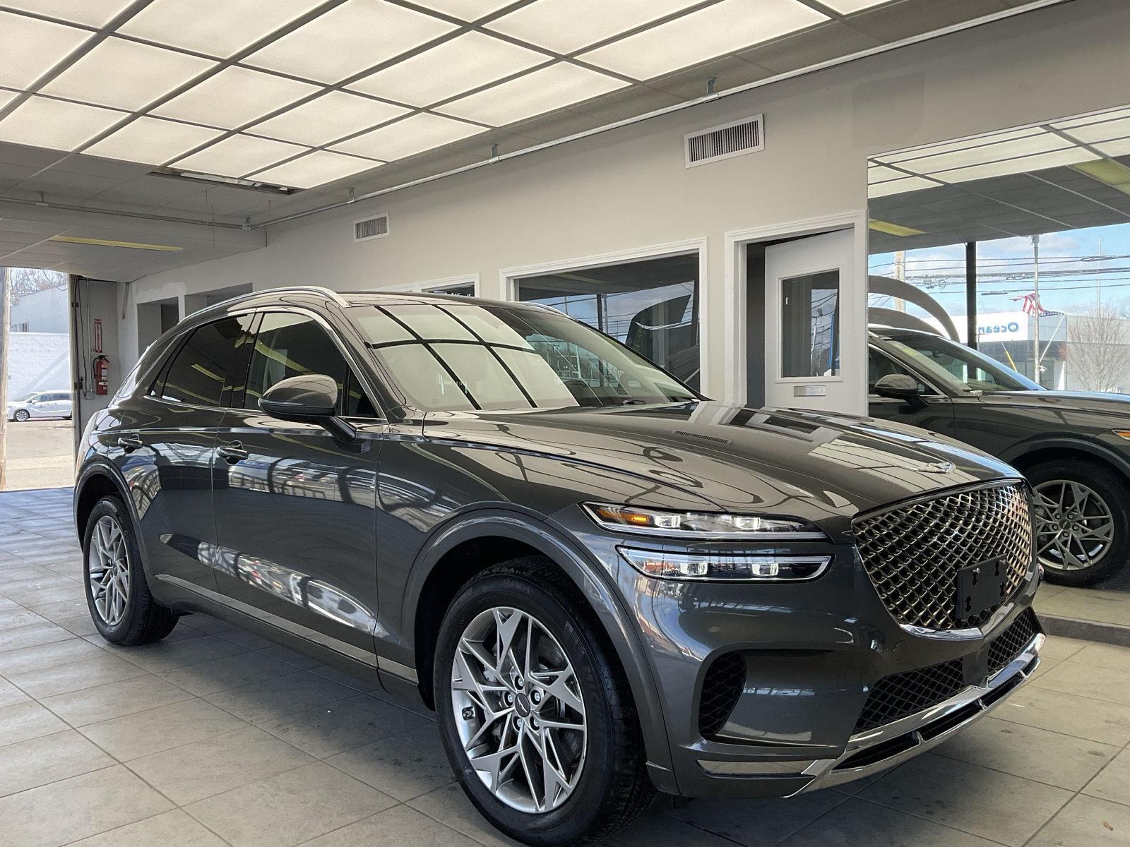 2025 Genesis GV70 2.5T Standard AWD