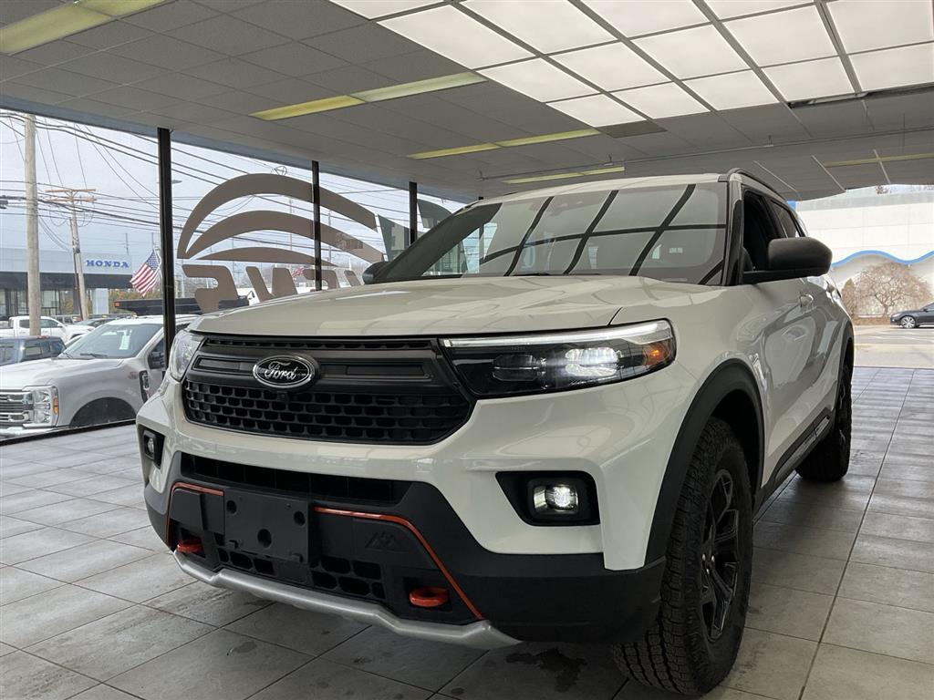 View vehicle photo 3