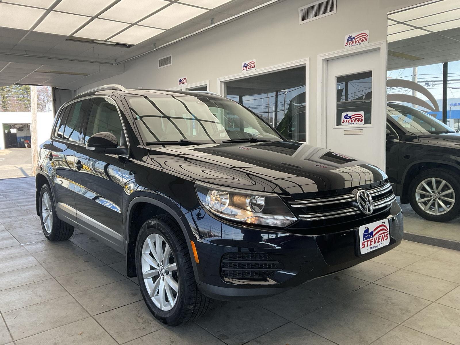 Deep Black Pearl 2017 Volkswagen Tiguan Wolfsburg 4Motion SUV / Crossover All-Wheel Drive Automatic