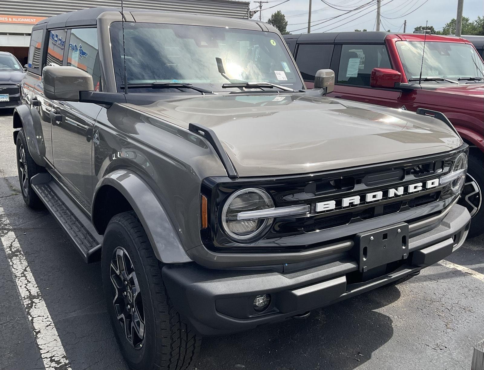 Marsh Gray 2026 Ford Bronco SUV / Crossover Four-Wheel Drive Automatic