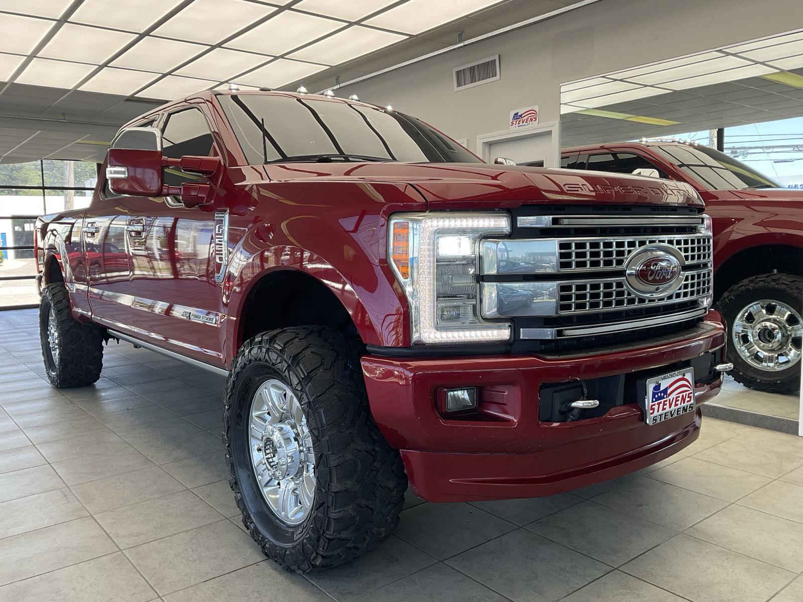 Ruby Red Metallic Tinted Clearcoat 2018 Ford F-250 Super Duty Pickup Truck Four-Wheel Drive 6-Speed Automatic
