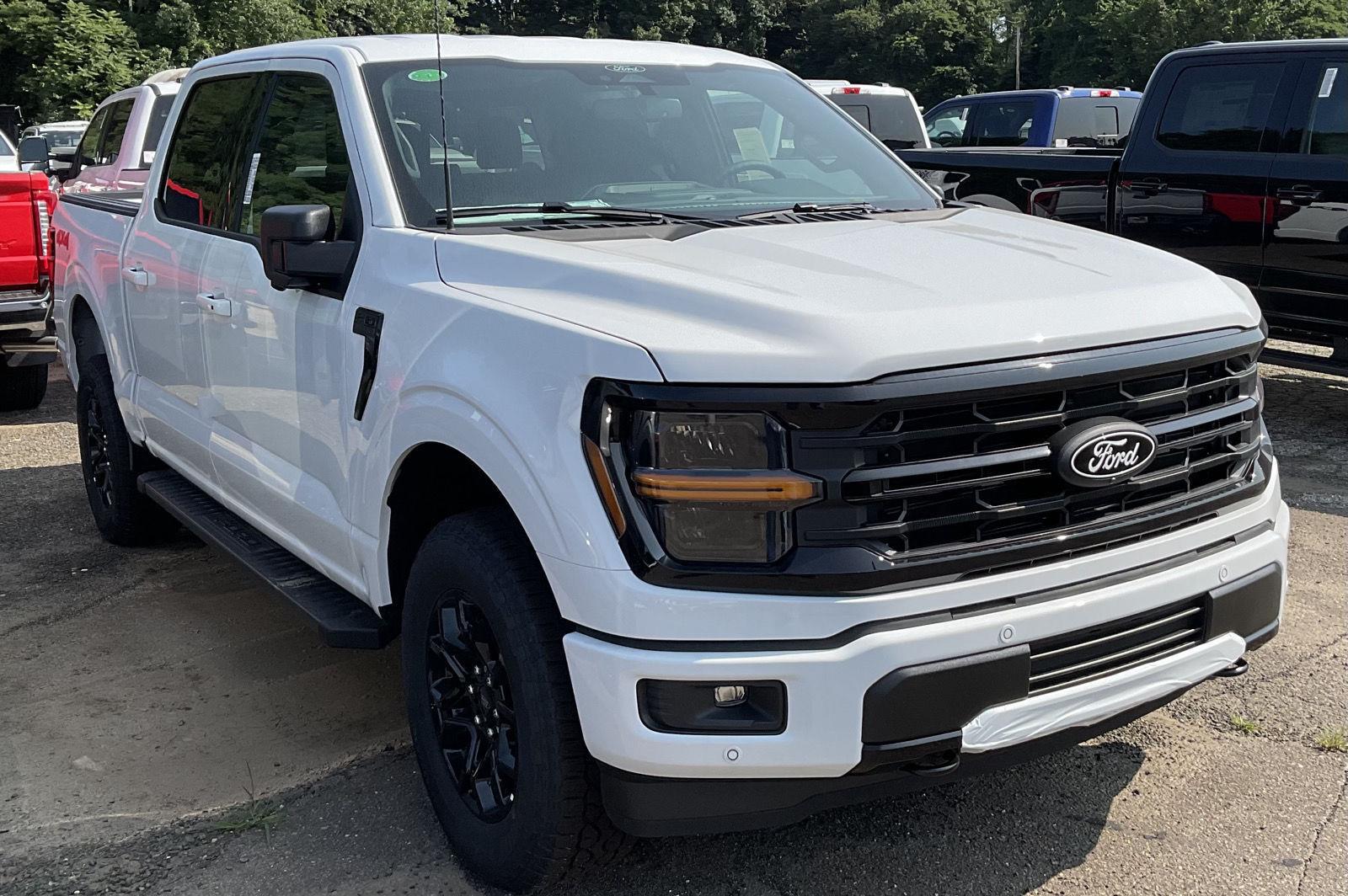 Oxford White 2026 Ford F-150 Pickup Truck Four-Wheel Drive Automatic