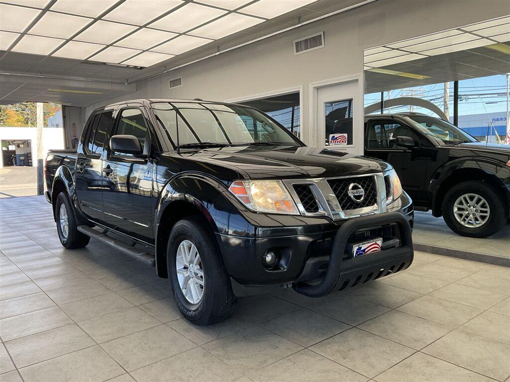 Gray (Magnetic Black) 2016 Nissan Frontier Pickup Truck Four-Wheel Drive Automatic