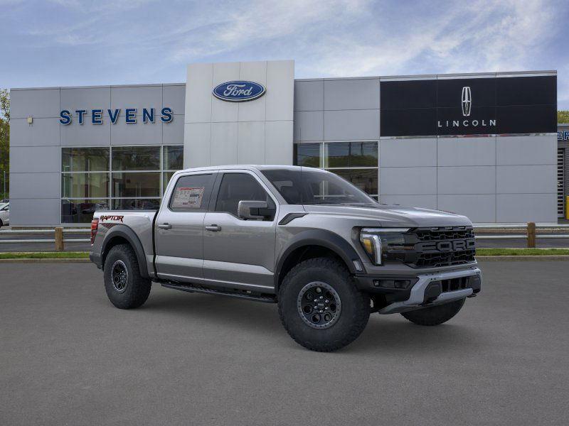 2025 Ford F-150 Raptor SuperCrew 4WD