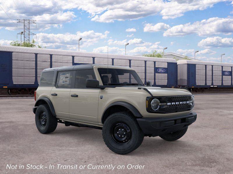 Desert Sand 2026 Ford Bronco SUV / Crossover Four-Wheel Drive 7-Speed Manual