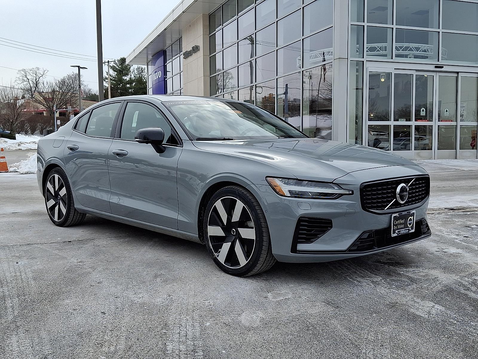 2025 Volvo S60 Recharge T8 Ultra eAWD