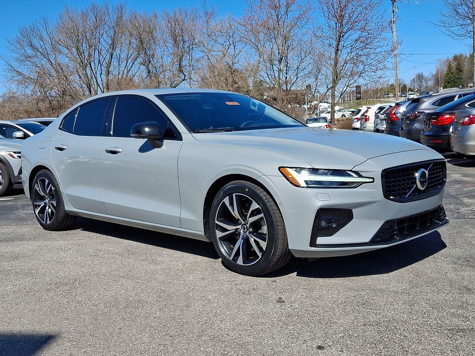 2025 Volvo S60 B5 Plus AWD
