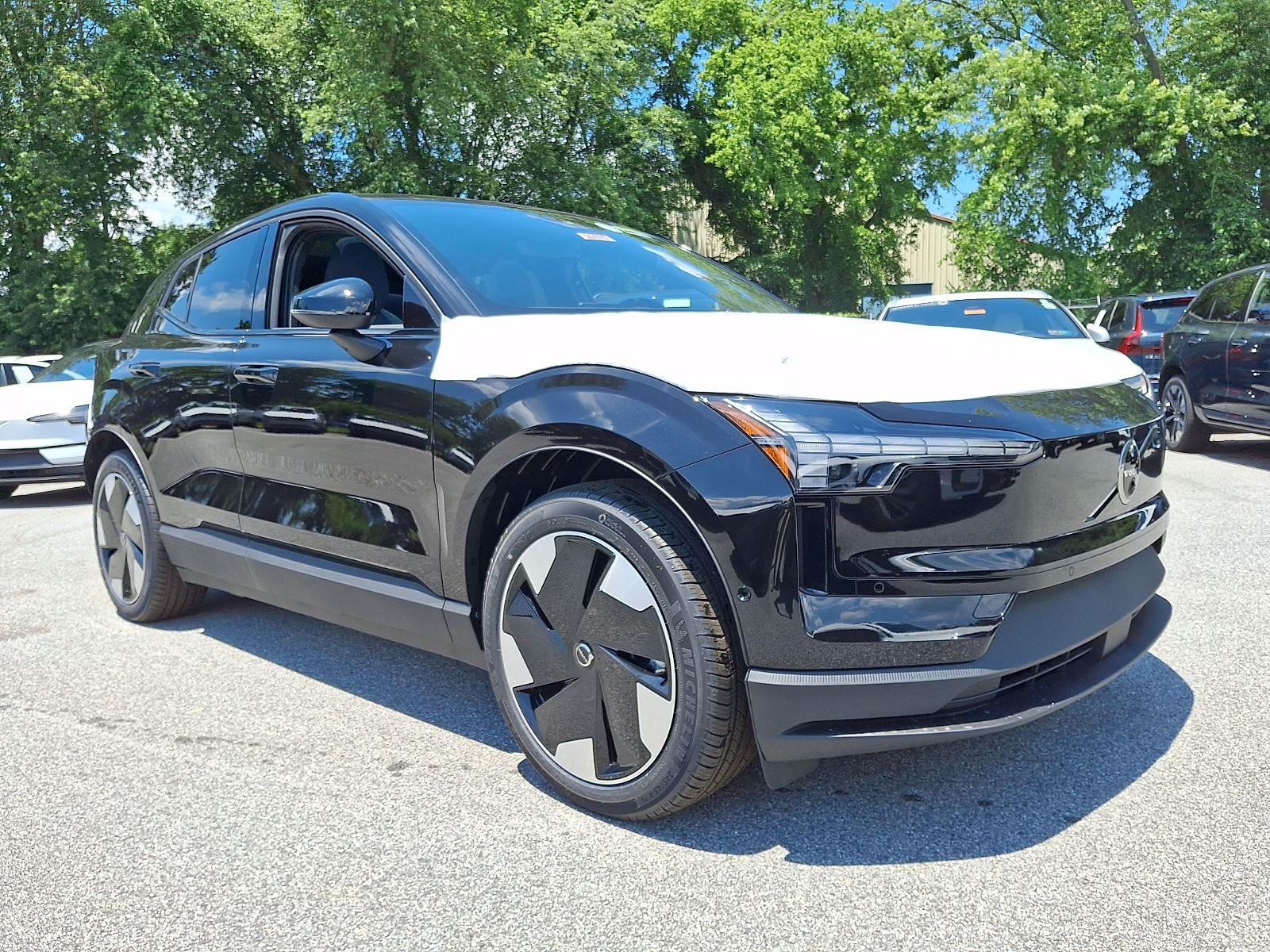 Black (ONYX BLK MET) 2026 Volvo EX30 SUV / Crossover All-Wheel Drive Automatic