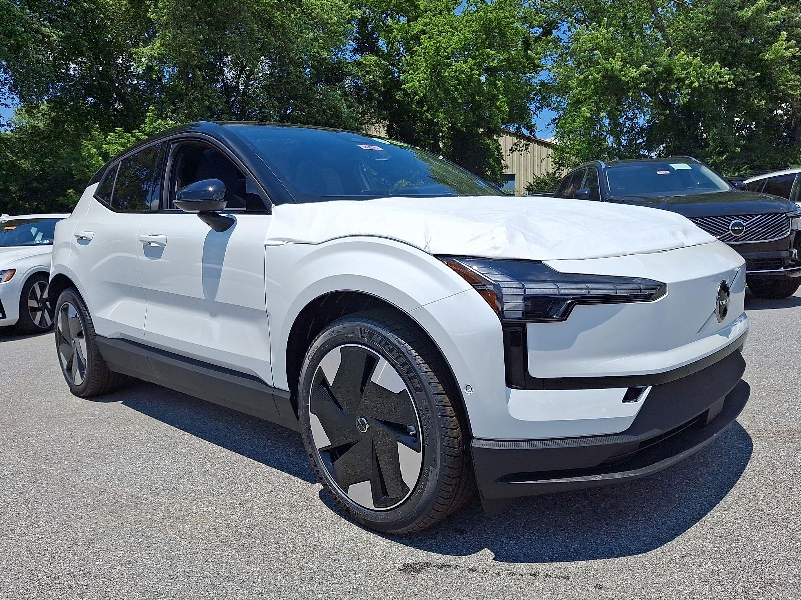 CRYSTAL WHT MET 2026 Volvo EX30 SUV / Crossover All-Wheel Drive Automatic