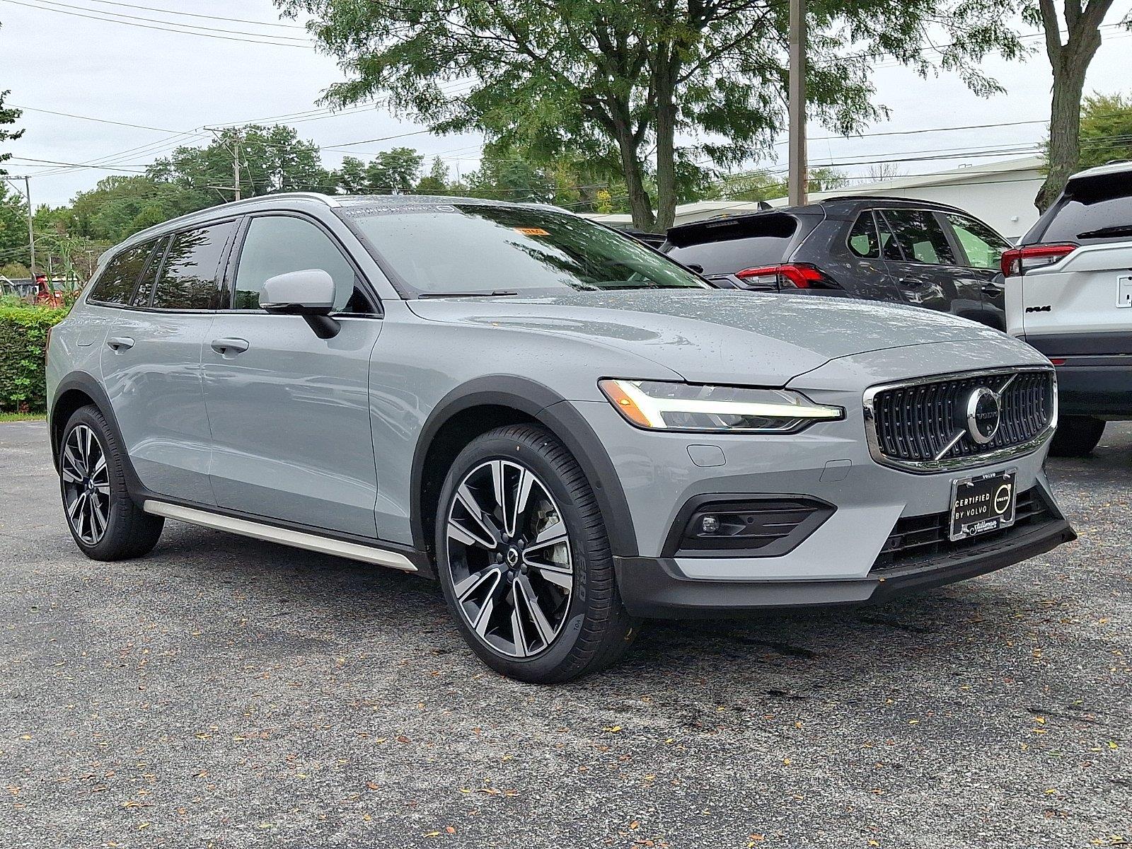 2025 Volvo V60 Cross Country B5 Ultra AWD