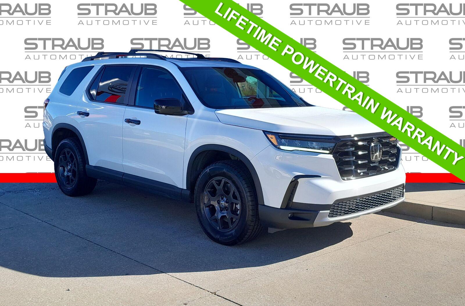 Platinum White Pearl 2024 Honda Pilot SUV / Crossover All-Wheel Drive Automatic