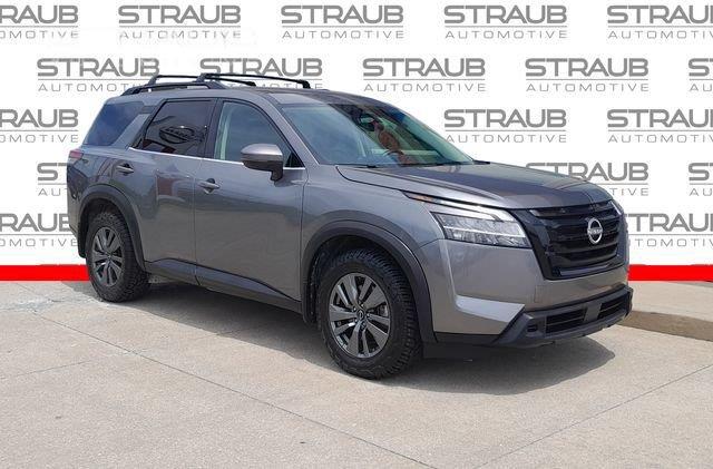 2022 Nissan Pathfinder SV 4WD