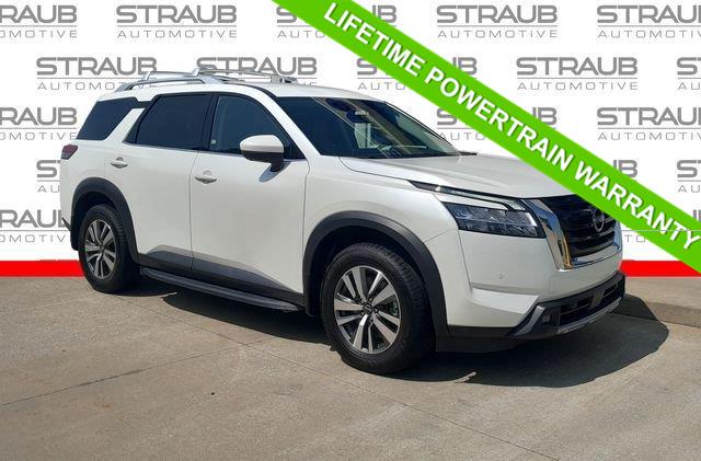 2023 Nissan Pathfinder SL 4WD