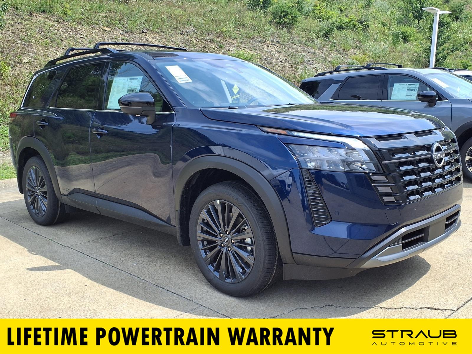 Deep Ocean Blue Pearl 2026 Nissan Pathfinder SUV / Crossover All-Wheel Drive Automatic