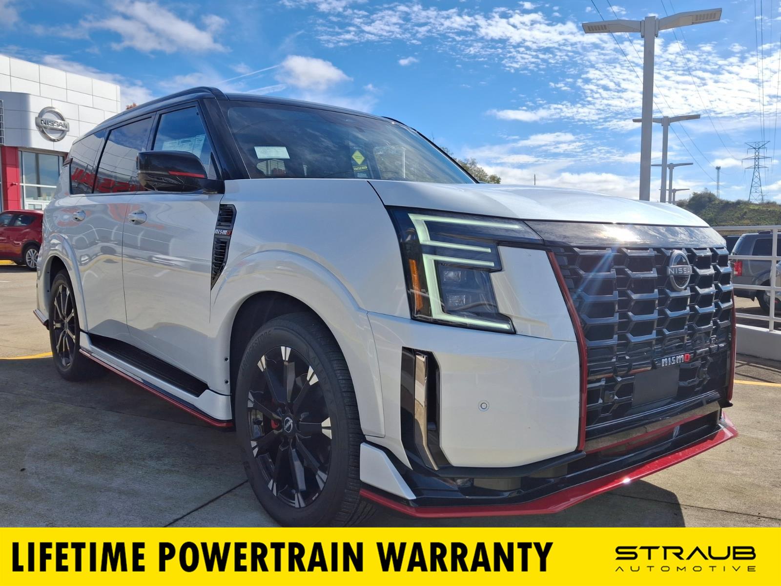 Everest White Pearl Tricoat/Super Black 2026 Nissan Armada SUV / Crossover Four-Wheel Drive Automatic