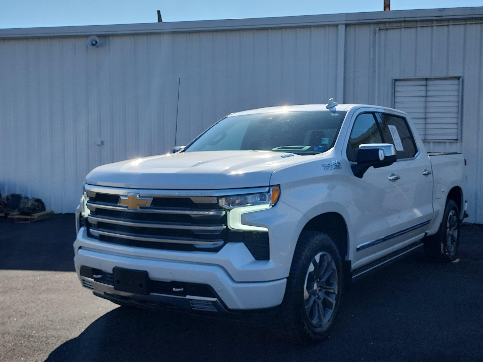  2025 Chevrolet Silverado 1500 High Country Crew Cab 4WD   