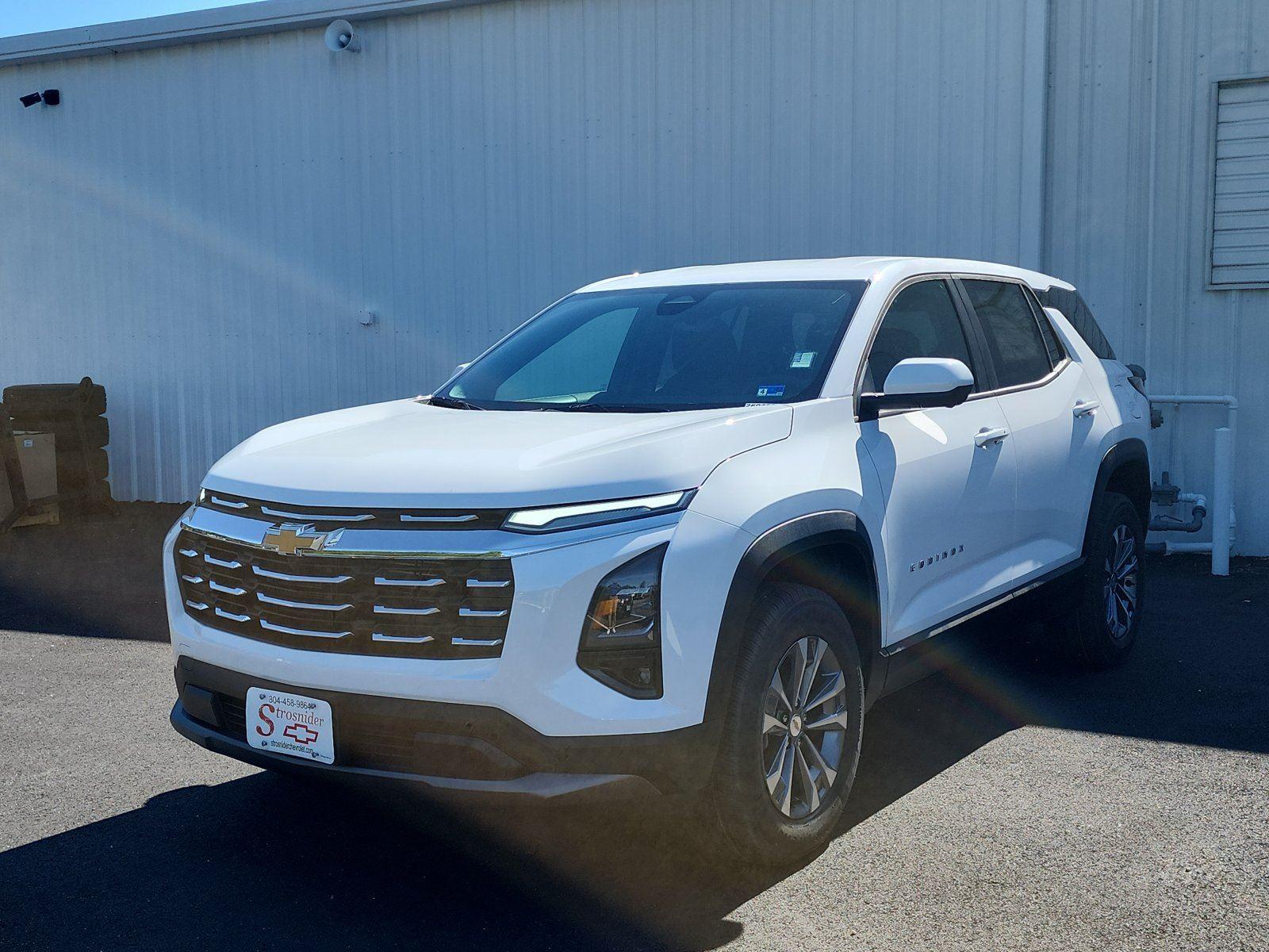Summit White 2026 Chevrolet Equinox SUV / Crossover Front-Wheel Drive Continuously Variable Transmission