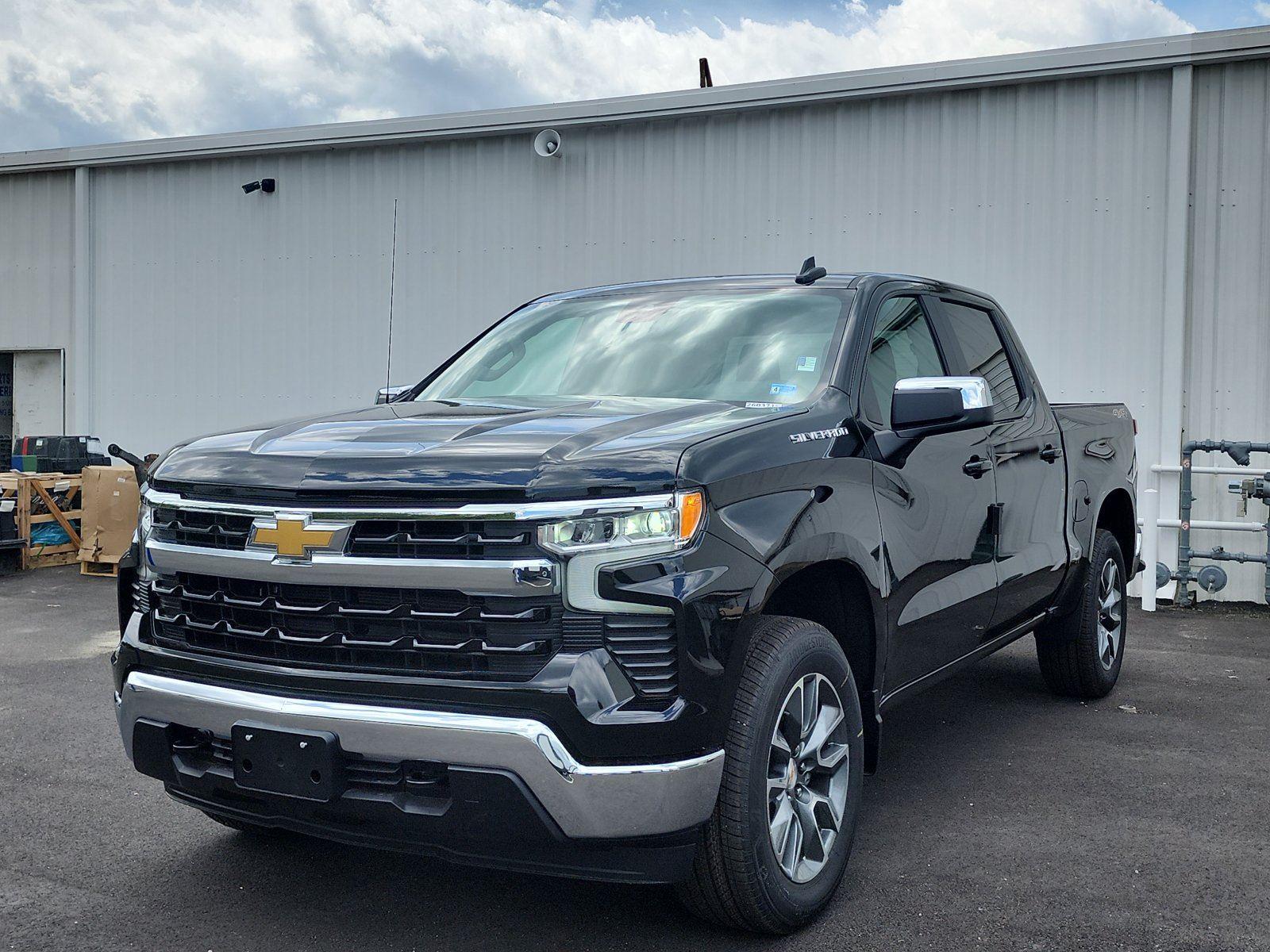 Black 2026 Chevrolet Silverado 1500 Pickup Truck Four-Wheel Drive 8-Speed Automatic
