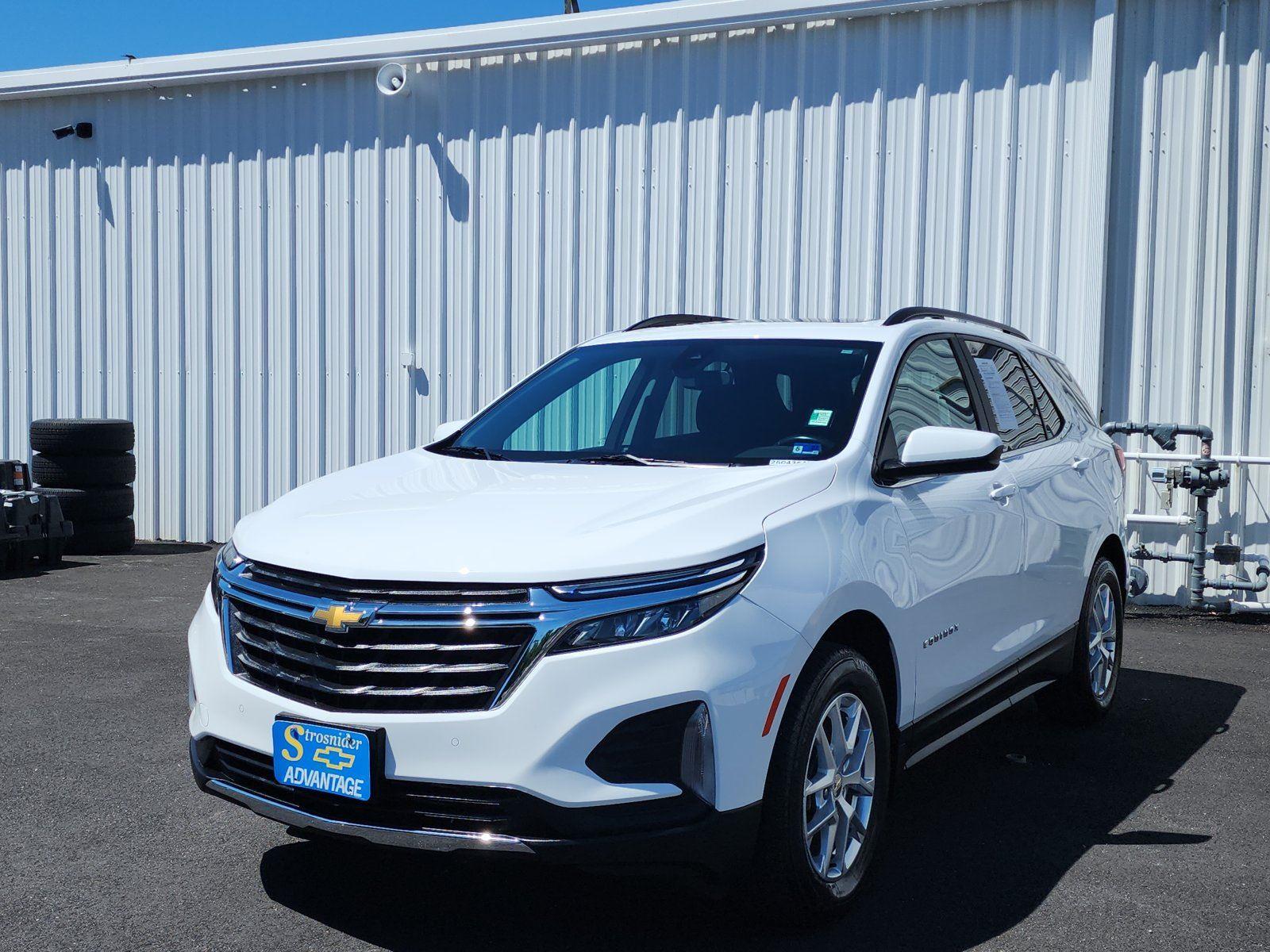 Summit White 2022 Chevrolet Equinox SUV / Crossover Four-Wheel Drive 6-Speed Automatic Overdrive
