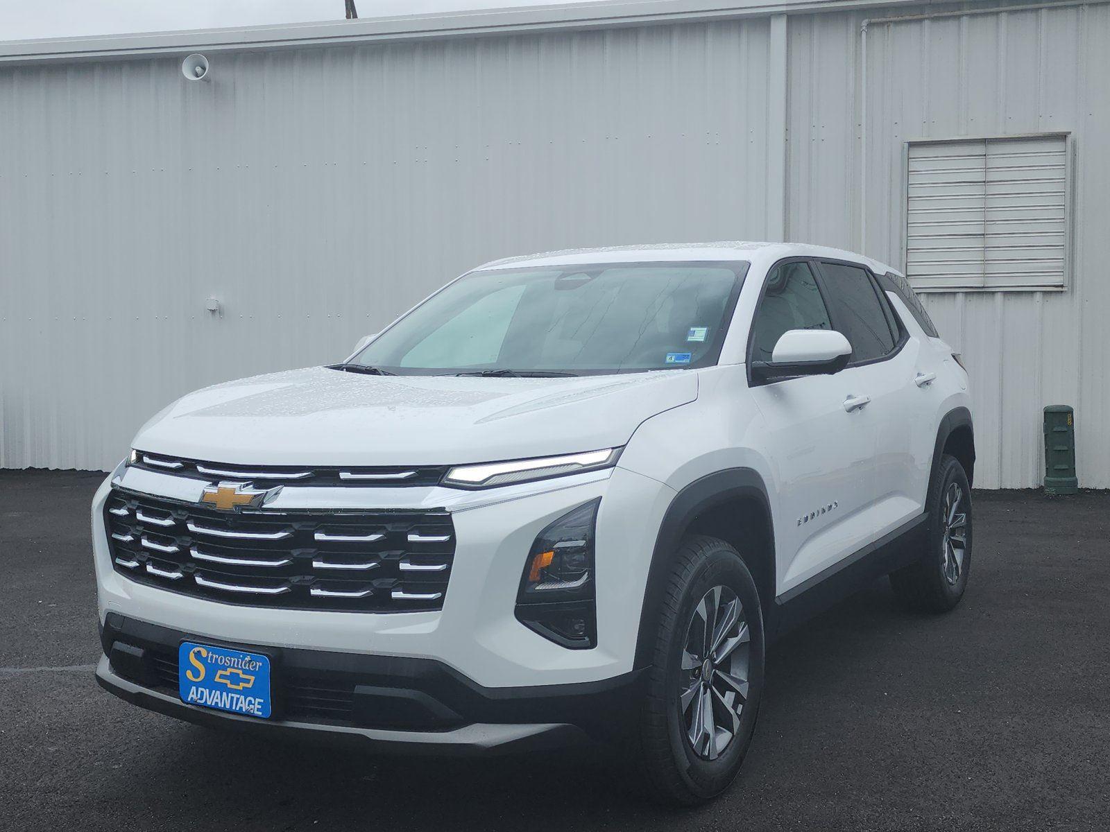 Summit White 2026 Chevrolet Equinox SUV / Crossover Four-Wheel Drive 8-Speed Automatic