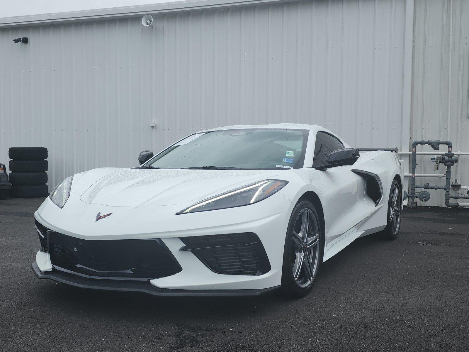 Arctic White 2026 Chevrolet Corvette Coupe Rear-Wheel Drive 8-Speed Dual Clutch