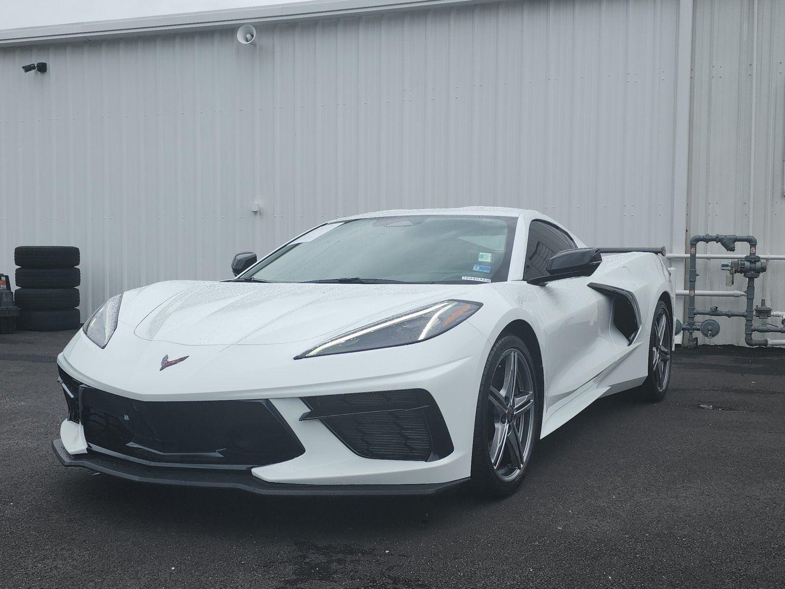 Arctic White 2026 Chevrolet Corvette Coupe Rear-Wheel Drive 8-Speed Dual Clutch