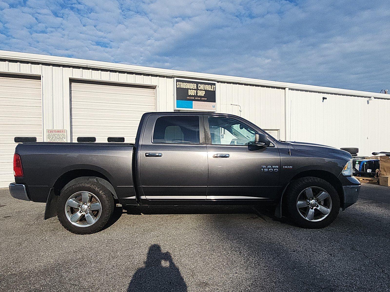 View vehicle photo 6