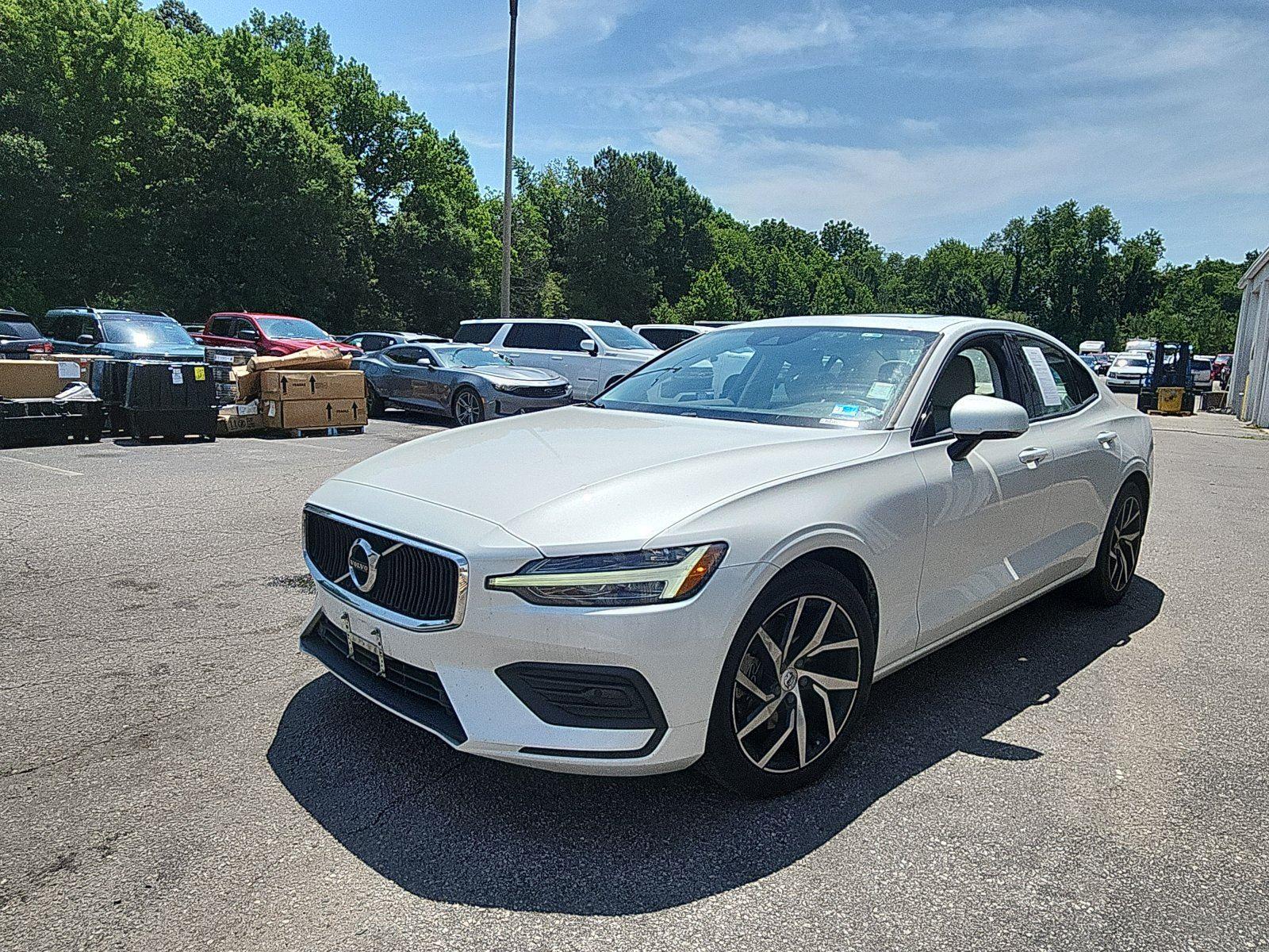 Crystal White Pearl Metallic 2020 Volvo S60 Sedan Front-Wheel Drive Automatic