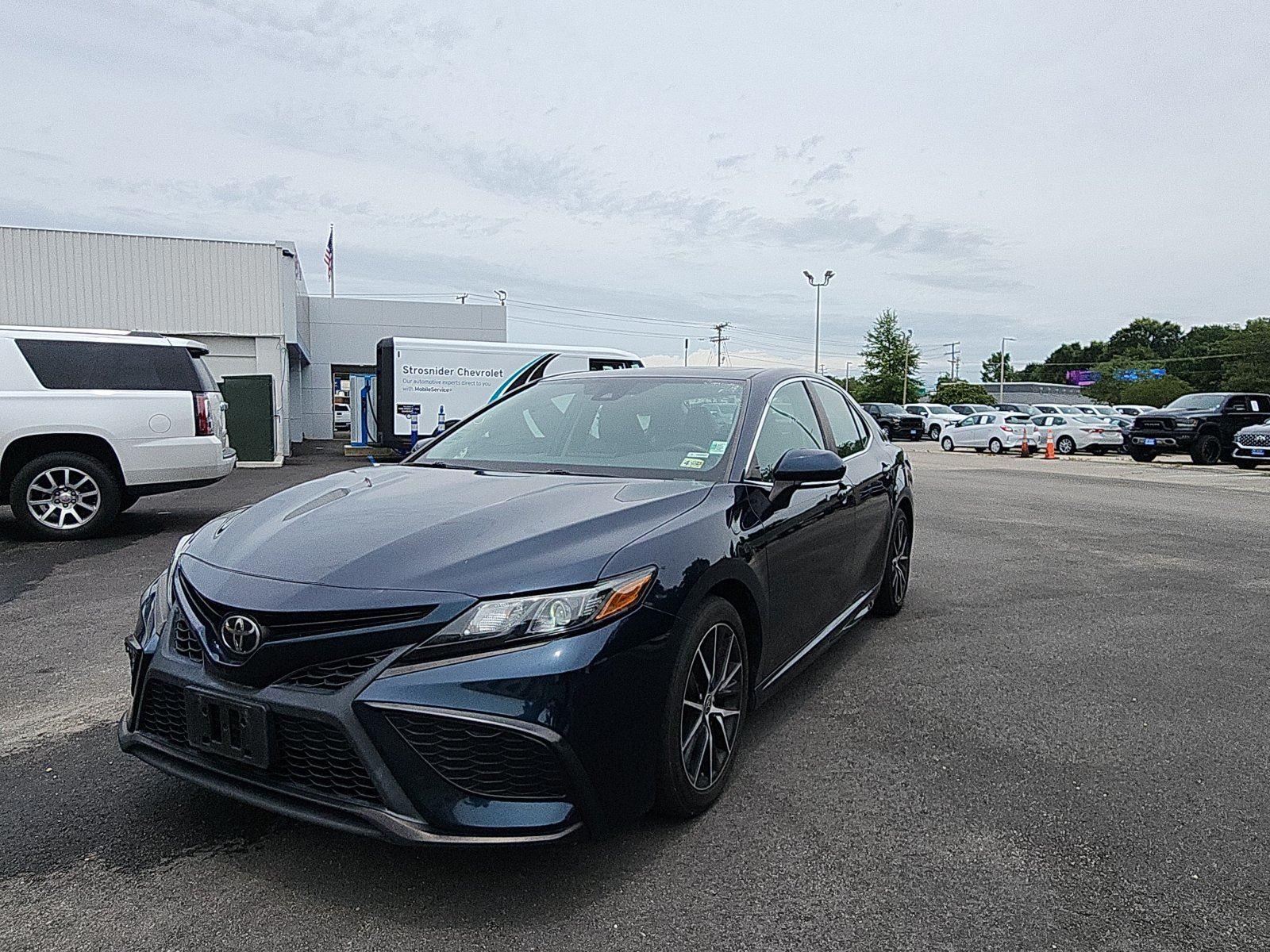 Teal (Galactic Aqua Mica) 2021 Toyota Camry Sedan Front-Wheel Drive Automatic