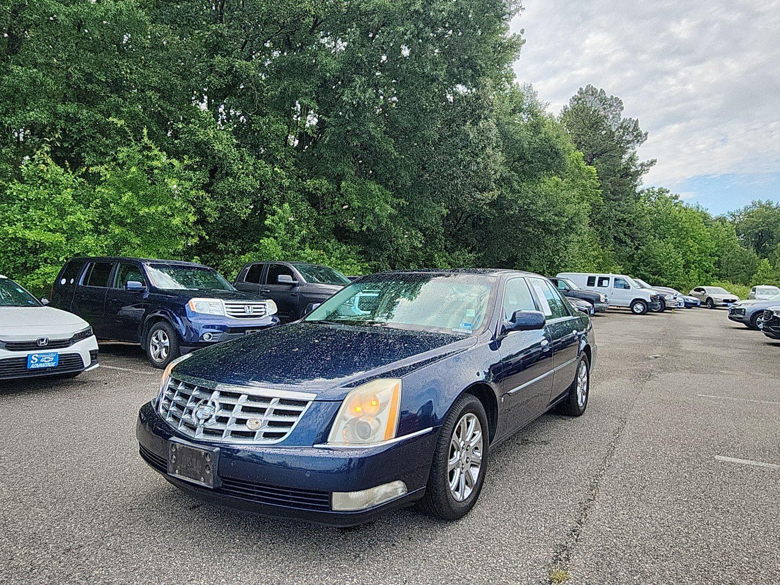 Blue Chip 2008 Cadillac DTS Sedan Front-Wheel Drive 4-Speed Automatic Overdrive