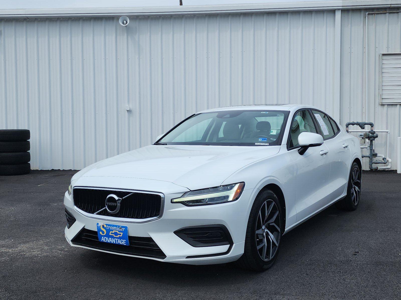 2020 Volvo S60 T5 Momentum FWD