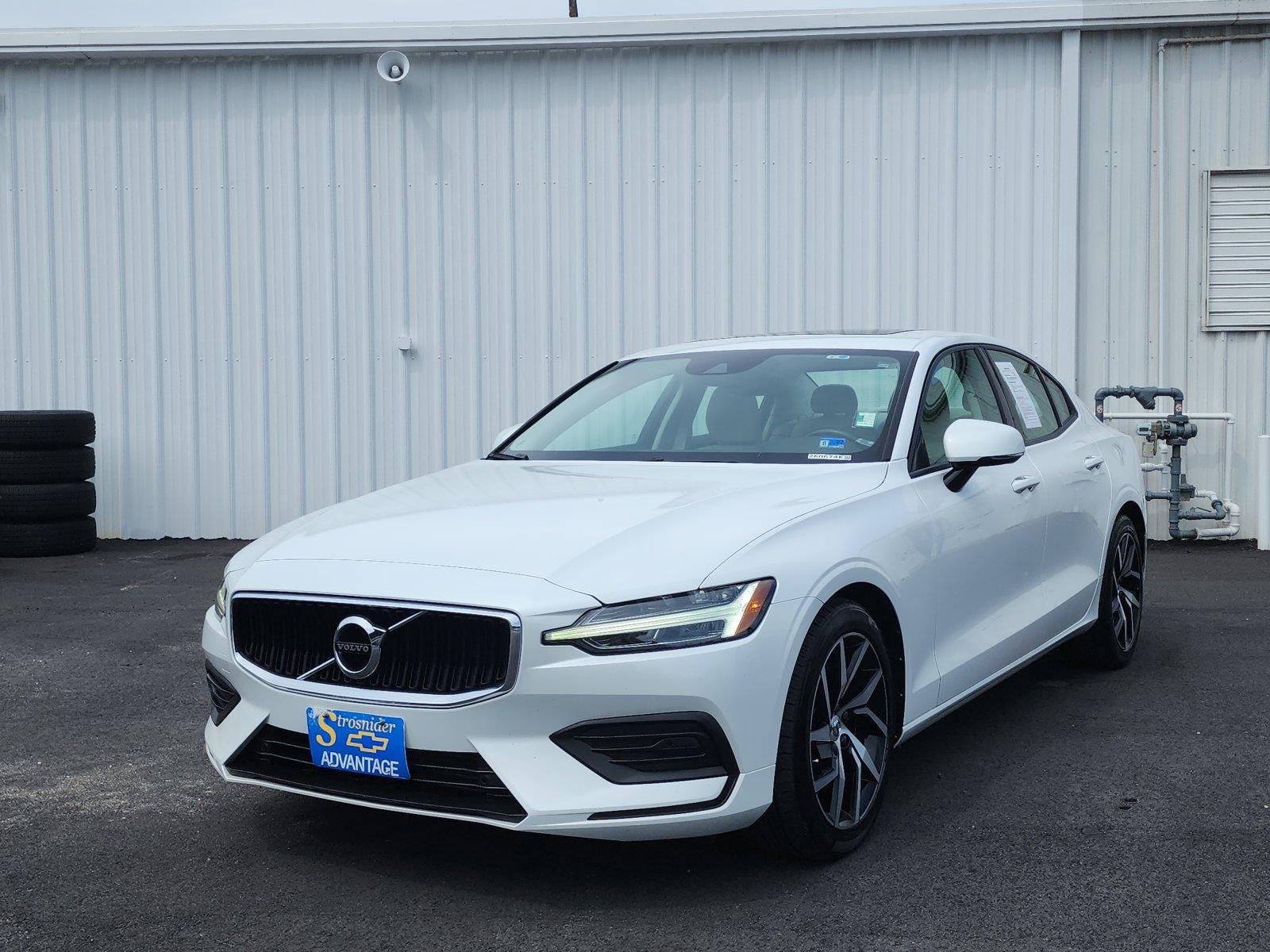 2020 Volvo S60 T5 Momentum FWD