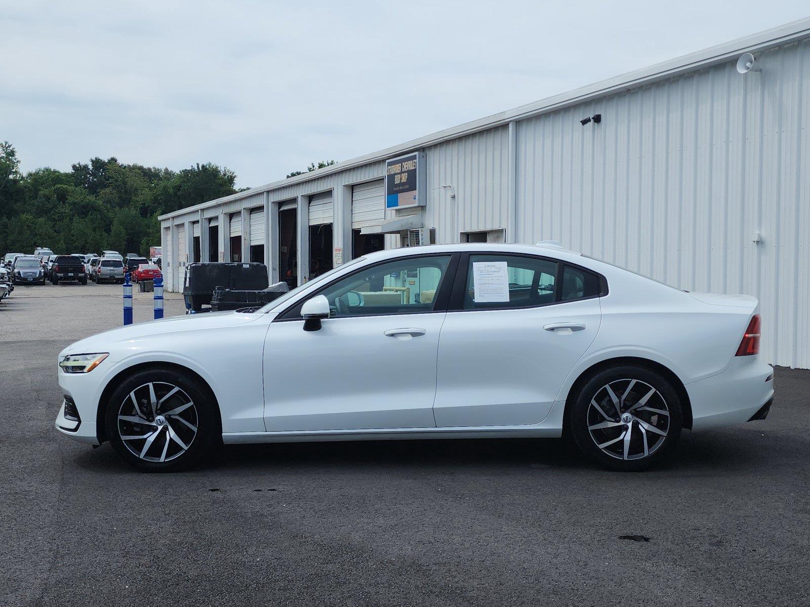 2020 Volvo S60 T5 Momentum FWD