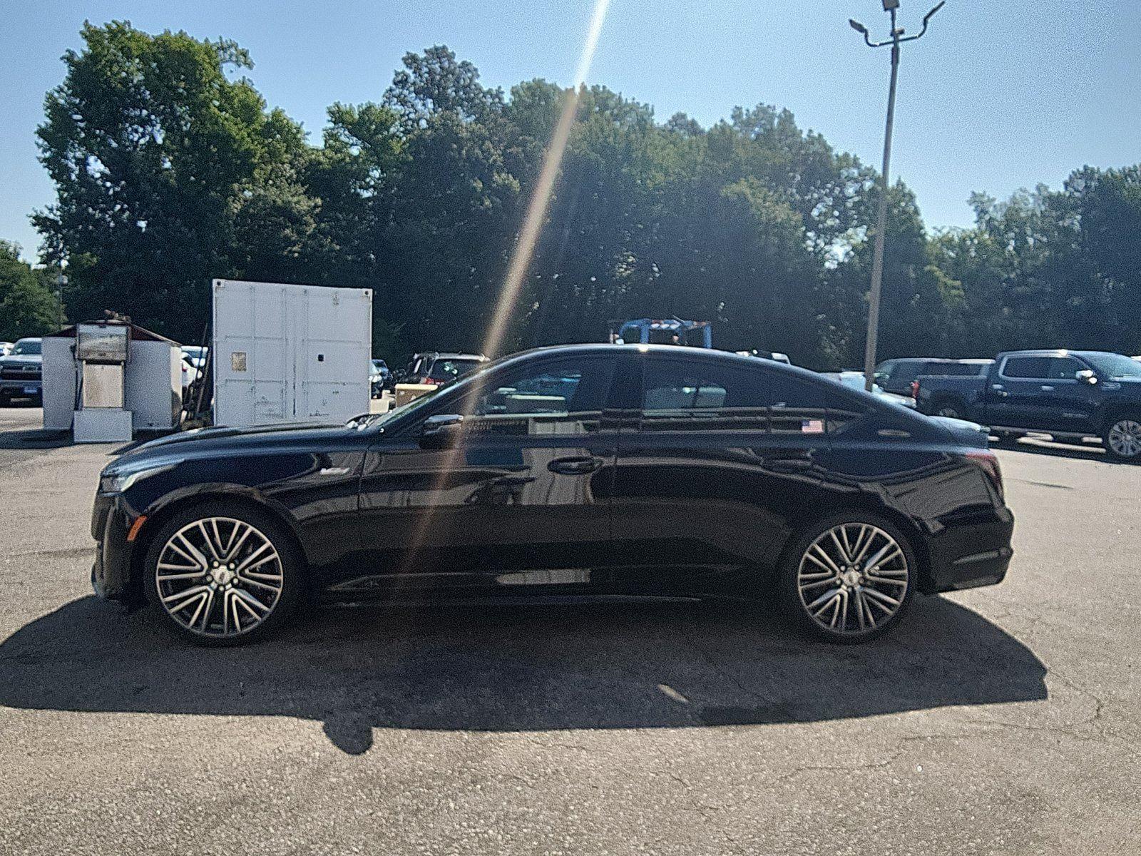 View vehicle photo 2
