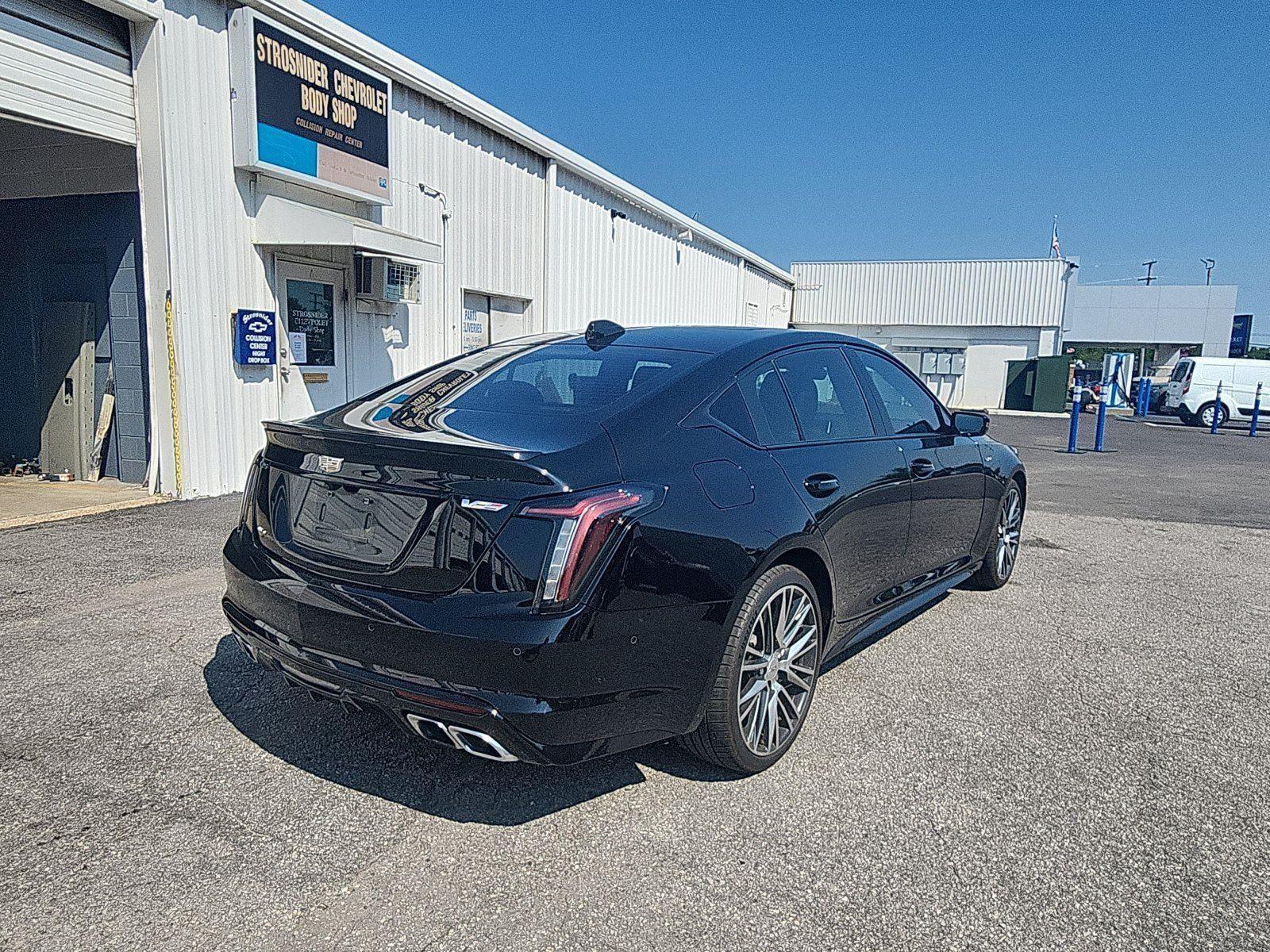 View vehicle photo 5