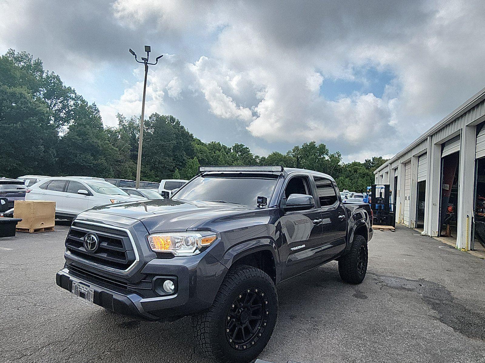  2022 Toyota Tacoma SR5 I4 Double Cab RWD   
