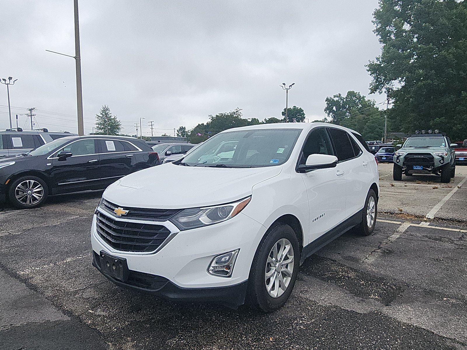 Summit White 2019 Chevrolet Equinox SUV / Crossover Front-Wheel Drive 6-Speed Automatic Overdrive