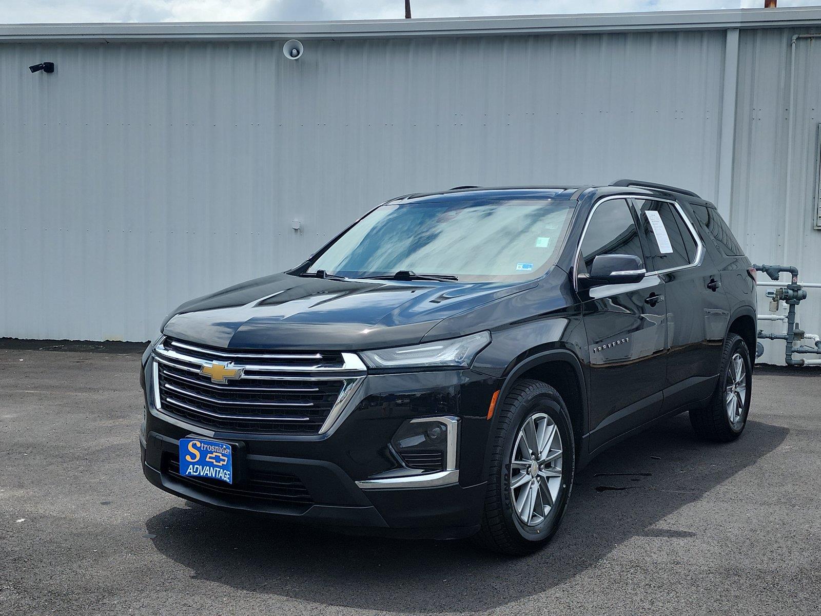 Mosaic Black Metallic 2023 Chevrolet Traverse SUV / Crossover Four-Wheel Drive 9-Speed Automatic