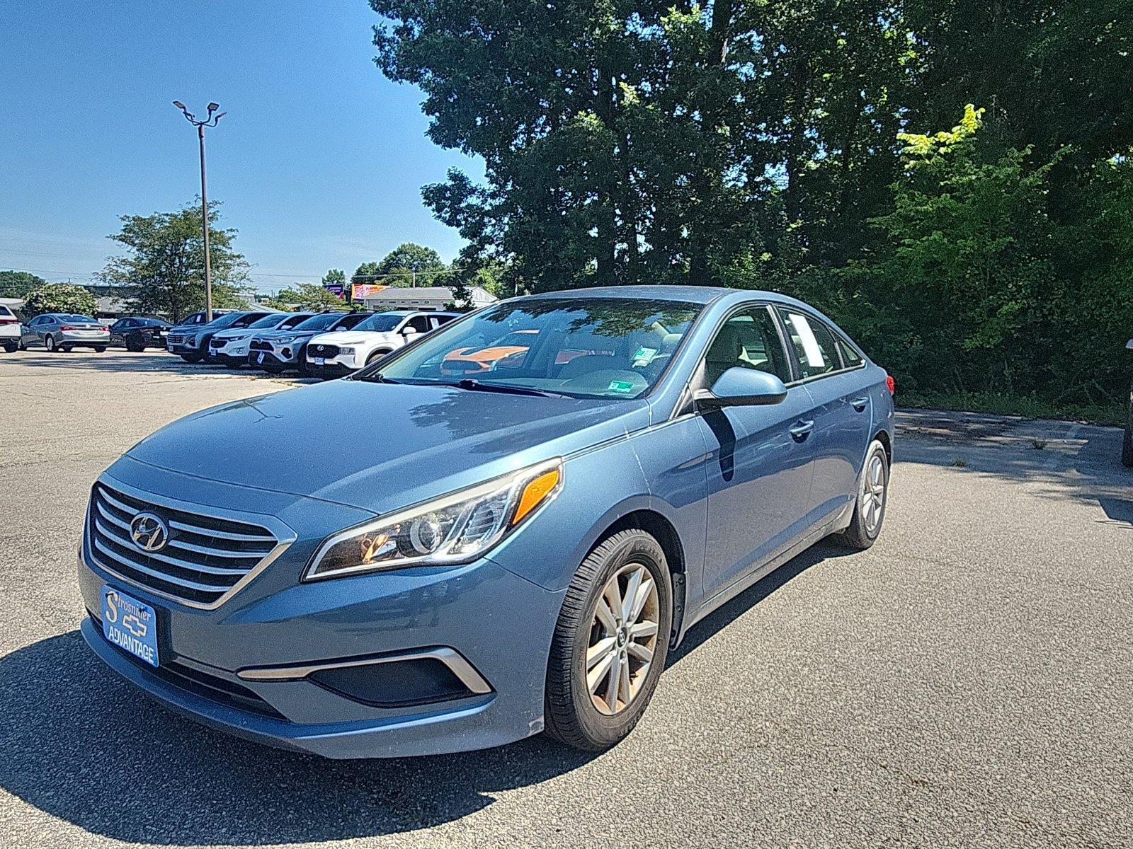 Nouveau Blue 2016 Hyundai Sonata Sedan Front-Wheel Drive Automatic