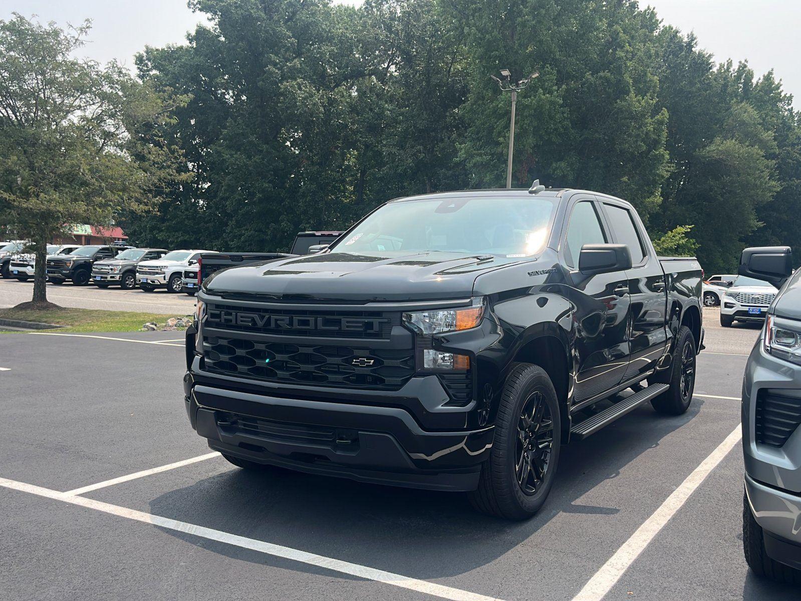 Black 2026 Chevrolet Silverado 1500 Pickup Truck Four-Wheel Drive 8-Speed Automatic