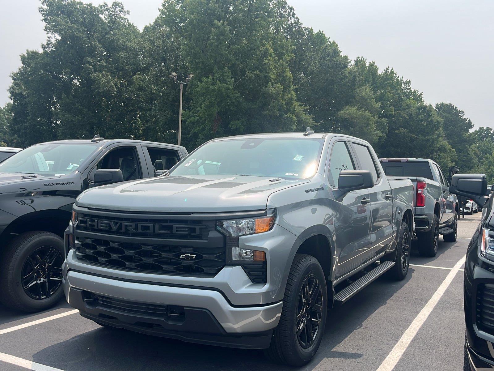 Sterling Gray Metallic 2026 Chevrolet Silverado 1500 Pickup Truck Four-Wheel Drive 8-Speed Automatic